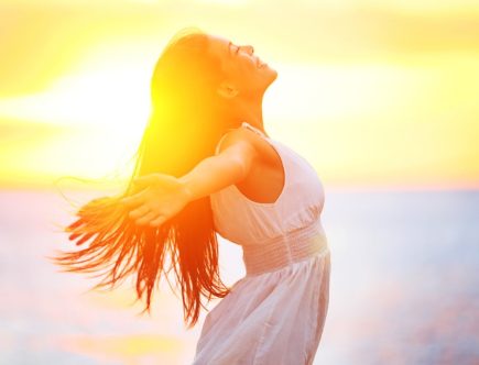 Femme-part-de-bonheur-bien-être-plaire-et-seduire